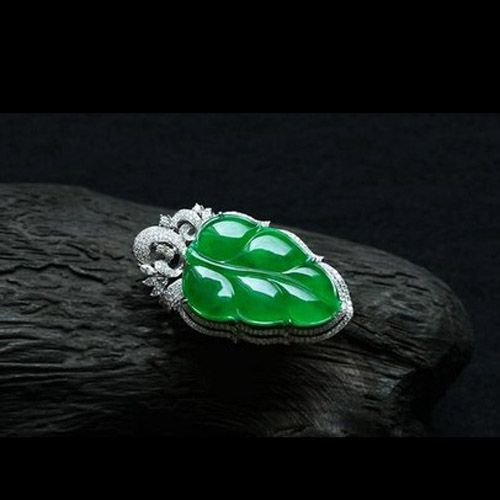 翡翠VS玉，谁更值钱？